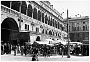 Padova-Piazza delle Erbe,1954 (Adriano Danieli)